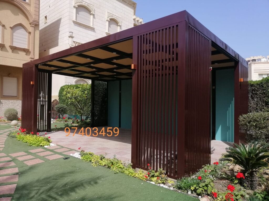 مظلات مواقف السيارات