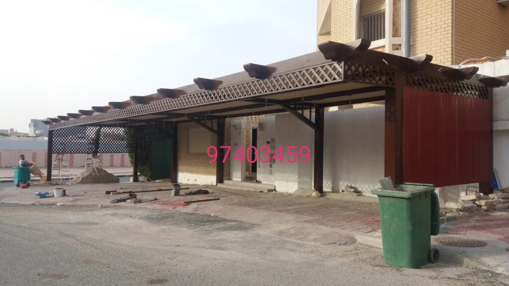 مظلات مواقف السيارات